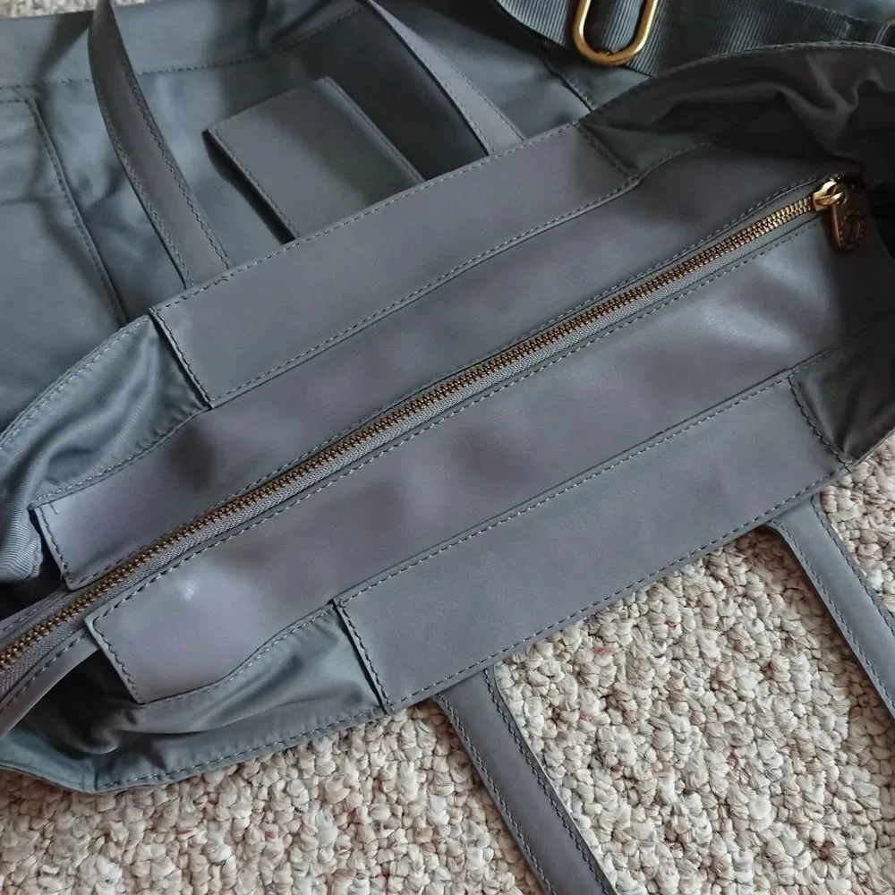 Marc by Marc Jacobs Preppy Nylon Clara large Tote gray